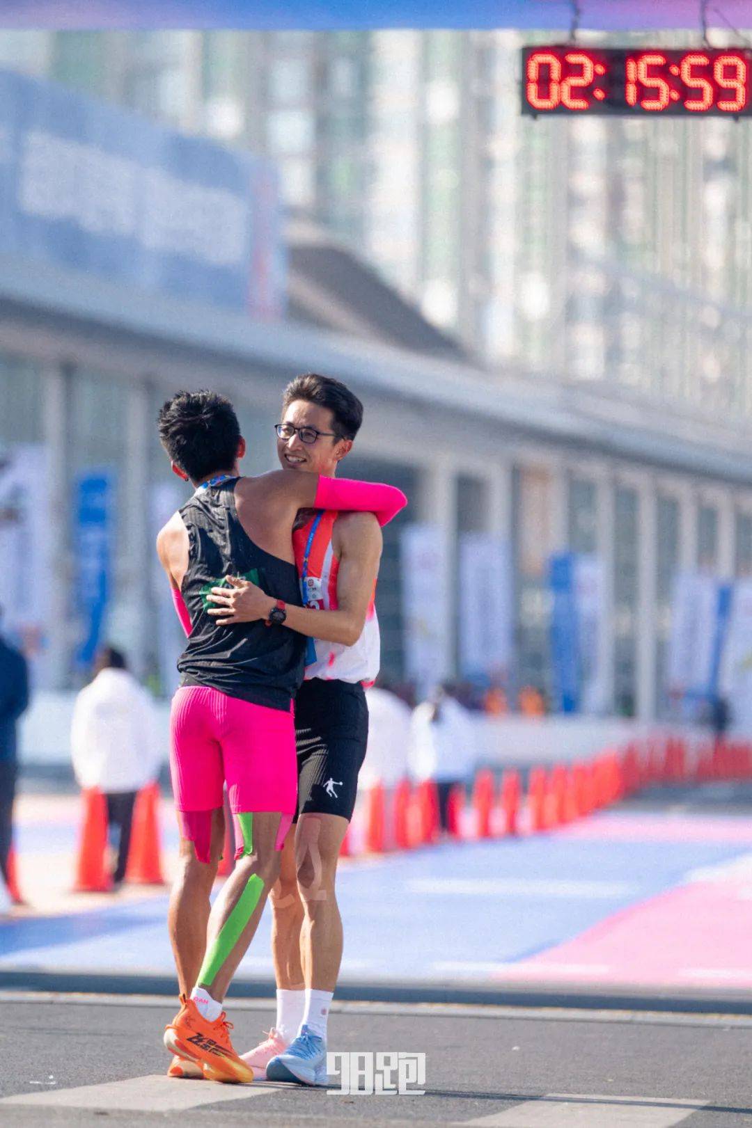 战是最佳的装备测评bsport体育实(图14)